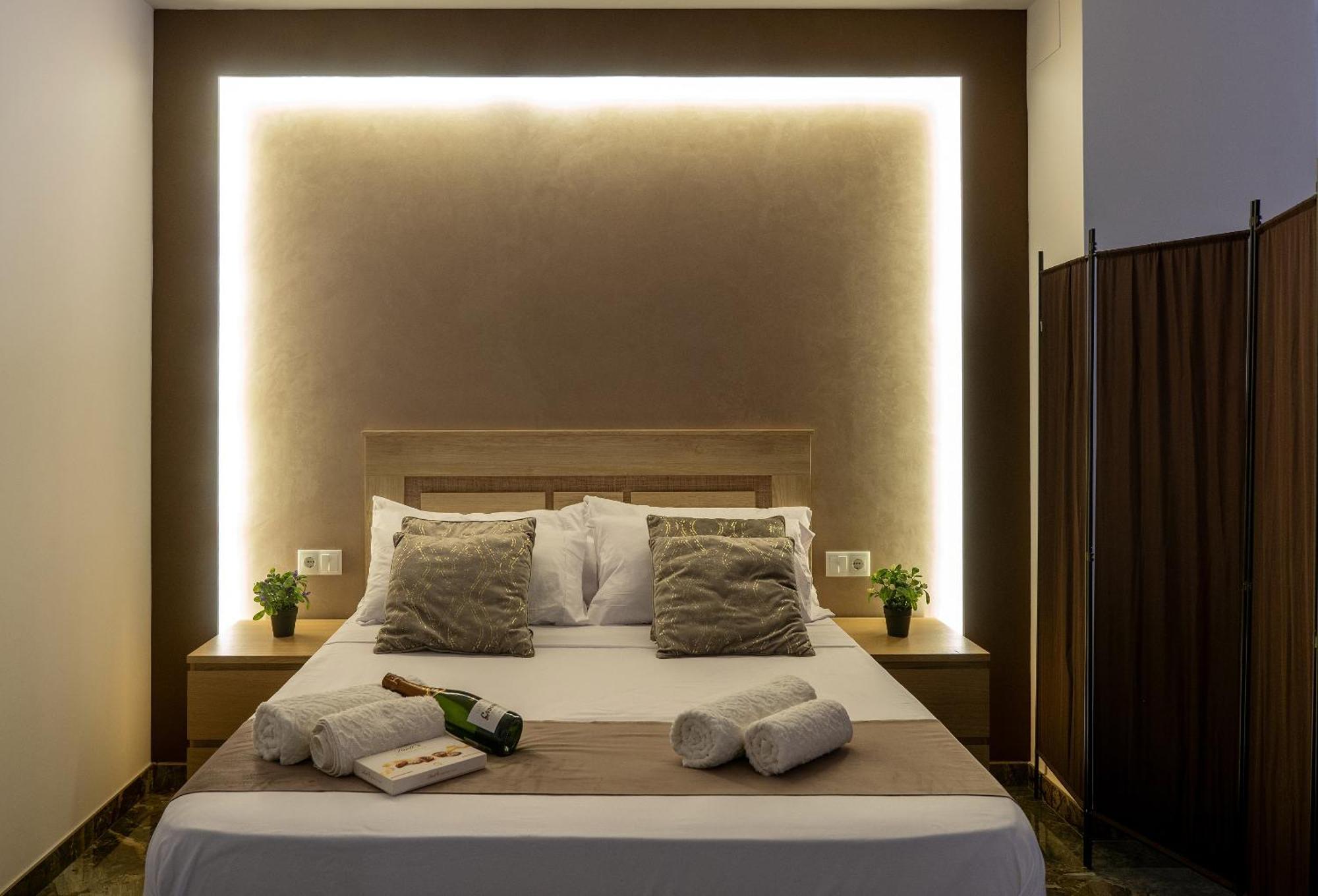 Apartamento Turistico Lux Center Valencia Exterior photo