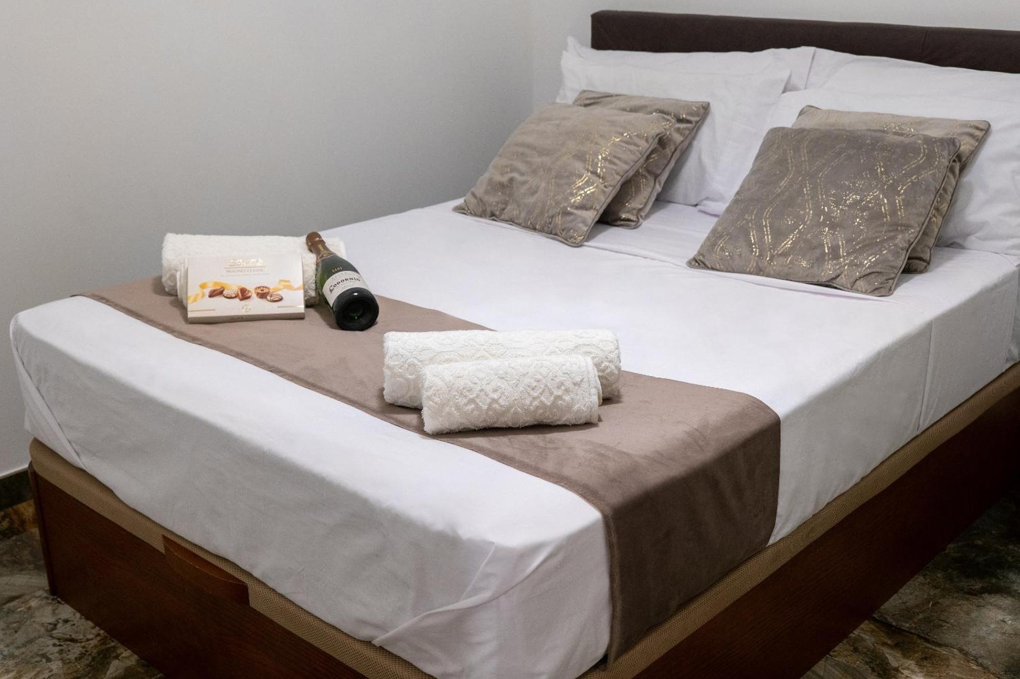 Apartamento Turistico Lux Center Valencia Exterior photo